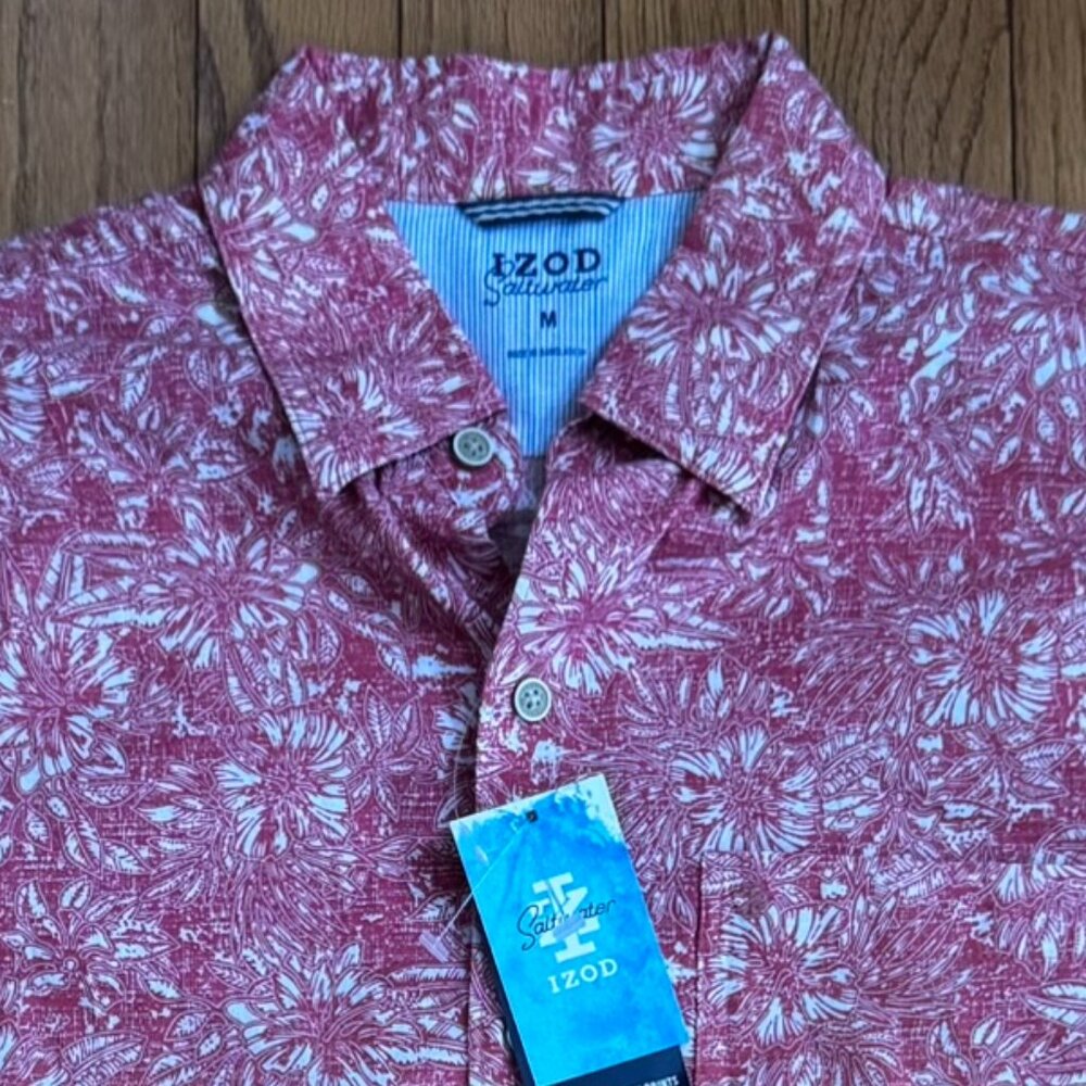 IZOD Saltwater Shirt Red Floral Print Size M NWT Vacation Beach Casual